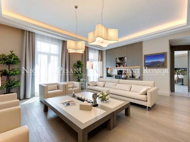 LOCATION MEUBLEE Résidence secondaire DERNIER ETAGE BEAULIEU SUR MER