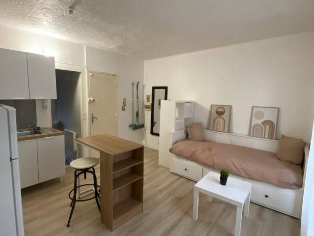 Location meublée studio 20 m² Saint Maur Des Fossés 94