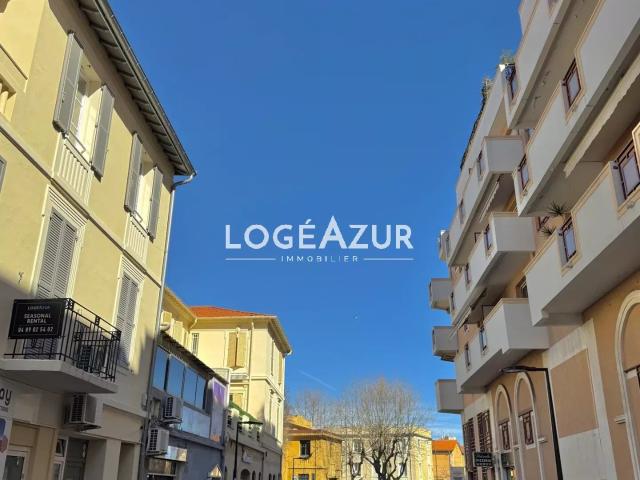 LOCATION MEUBLÉE STUDIO VIEIL ANTIBES 2 PERSONNES