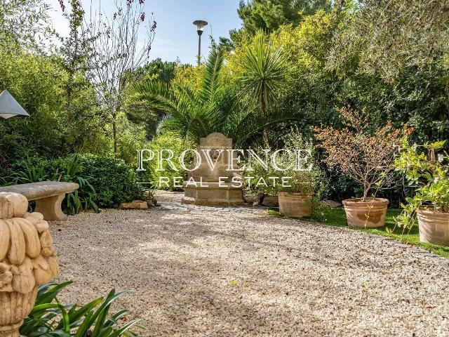 LOCATION MEUBLEE T4 AVEC JARDIN