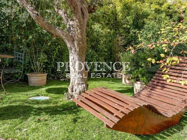 LOCATION MEUBLEE T4 AVEC JARDIN