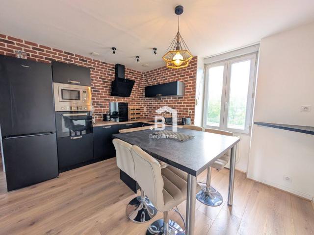 LOCATION MEUBLEE T3 DUPLEX LA TOUR DU PIN