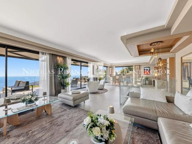 LOCATION MEUBLEE VILLA CONTEMPORAINE VILLEFRANCHE SUR MER