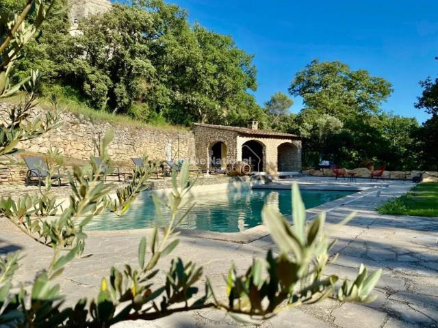 LE BEAUCET LOCATION MEUBLEE VILLA DE CHARME AVEC PISCINE