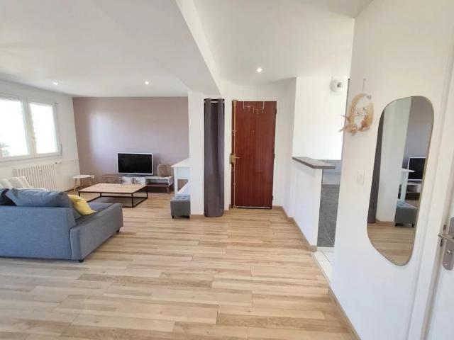 LOCATION MEUBLEE 1 RUE DE L'EST