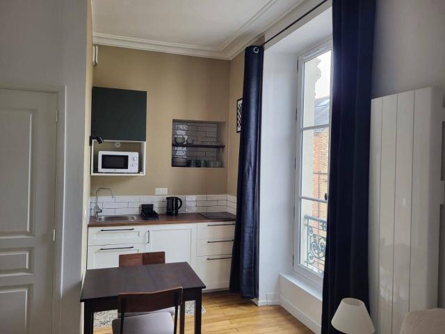 Location meublée 20,47m2 Rennes proche Centre ville Parc Thabor