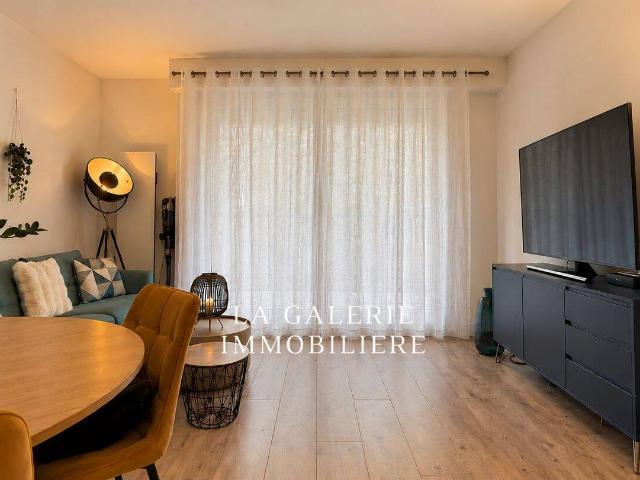 Location meublée 3 pièces 63m², terrasse, cave & parking