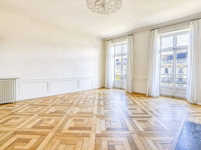 Location Nantes T5 de prestige centre ville