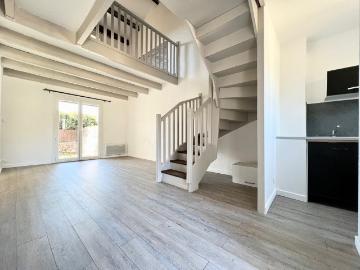 Location NIMES / CROIX DE FER MAISON R+1 TYPE 1 BIS avec JARDINET | Tourdiat Immobilier