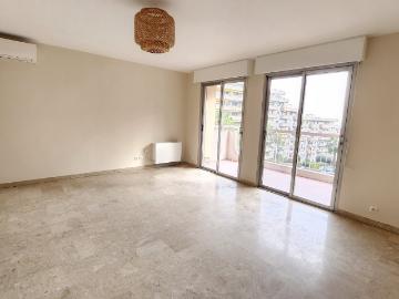 louer Appartement à Alpes - Cave, Balcon