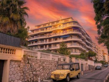 Location Nice Parc Impérial 4 pièces en dernier étage avec terrasse de 60 m2 | AA Gestion
