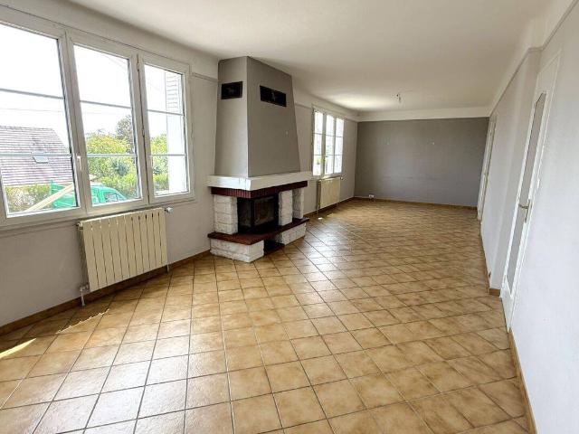 Location non meublé ! Maison 4 pièces de 112 m2 avec jardin d
