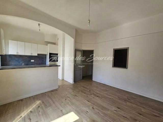 Location non meublée: Appartement T2 à Barjols