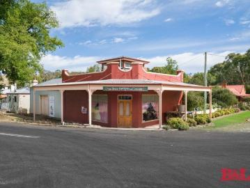 Location, Opportunity & Character Rockley General Store 638.7m²