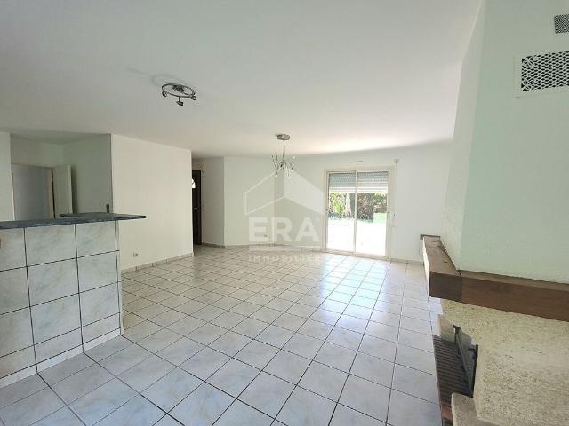 LOCATION OUSSE: Maison de 111 m² au calme avec jardin et garage