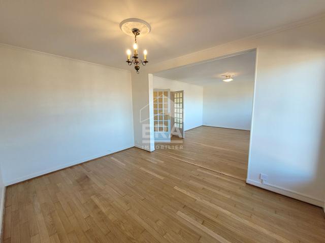 LOCATION PAU CENTRE: Appartement T4 de 105 m² avec garage et 2 balcons