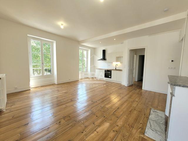 LOCATION PAU Appartement T3 de 61 m² dans une résidence calme