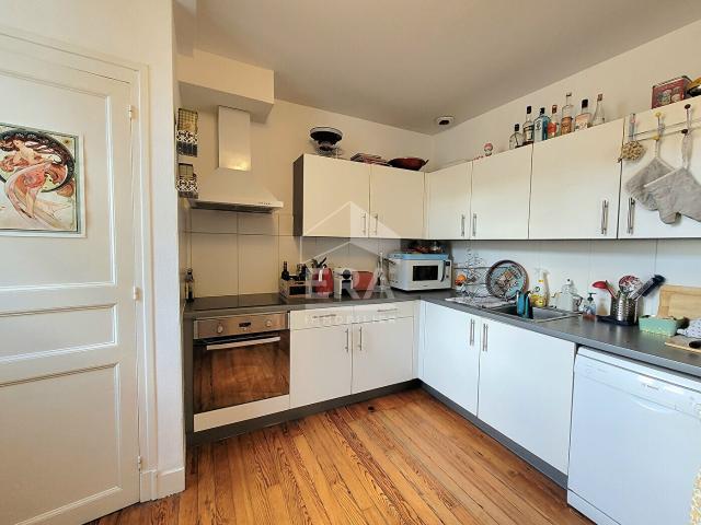 LOCATION PAU Appartement T4 de 80 m² dans une résidence calme avec balcon