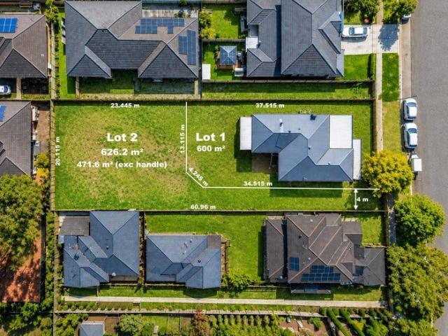 Location Perfection: Rare vacant lot on Tungarra Road!