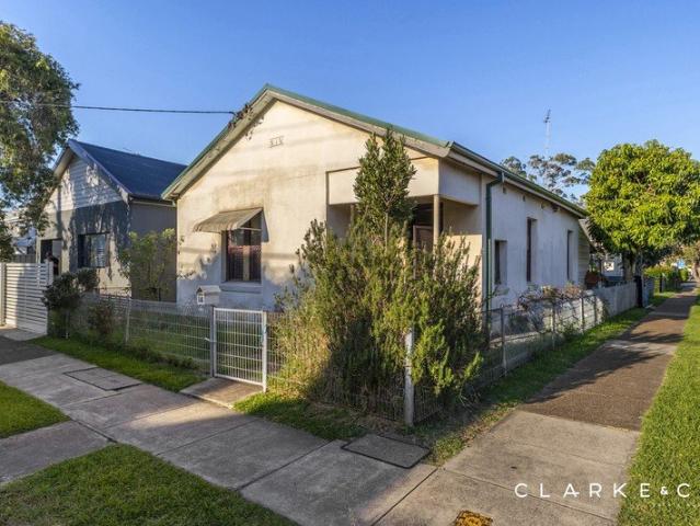 LOCATION, POTENTIAL AND OPPORTUNITY!