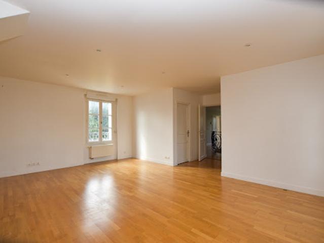 Location Propriété 9 pièces 272 m2 Orgeval