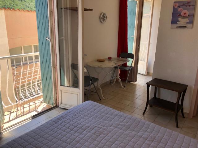 Location REF49 STUDIO MEUBLE CENTRE VILLE | Clémenceau Gestion Immobilière