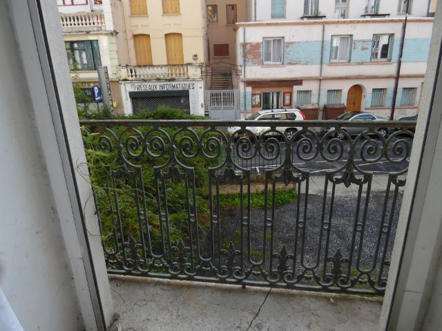 Location REF 0046 STUDIO MEUBLE EN CENTRE VILLE | Clémenceau Gestion Immobilière