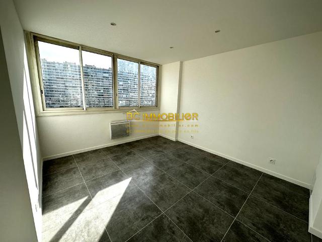 Location ROUVIERE 9EME: TYPE 3 ENTIEREMENT REFAIT A NEUF | BC Immobilier