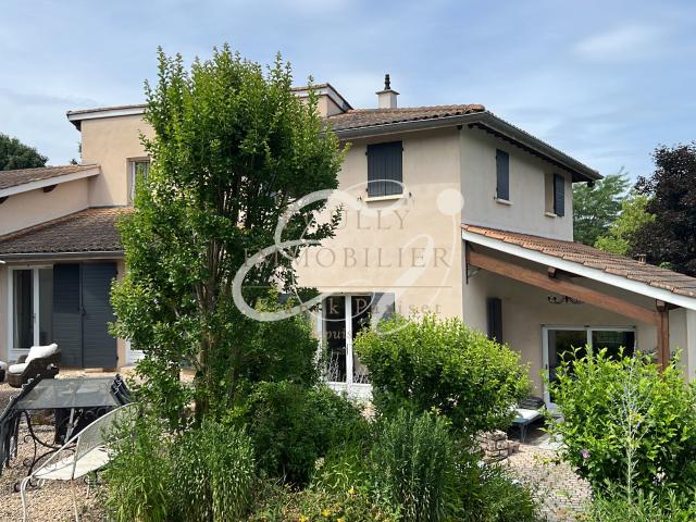 LOCATION SAINT DIDIER AU MONT D'OR 69370 MAISON 6 PIECES MEUBLEE 4 CHAMBRES GARAGE JARDIN PISCINE