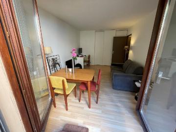 LOCATION SAINT MAURICE STUDIO avec TERRASSE