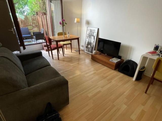 LOCATION SAINT MAURICE STUDIO avec TERRASSE