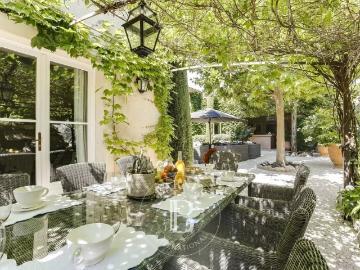 LOCATION SAISONNIÈRE GOLFE DE SAINT TROPEZ/GRIMAUD VILLA 8 CHAMBRES PISCINE
