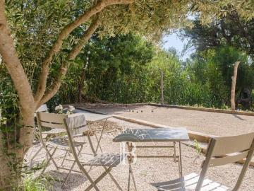 LOCATION SAISONNIERE SAINTE MAXIME CHARME PROVENCAL VUE DEGAGEE