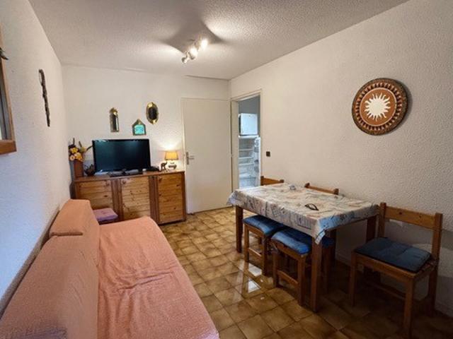 LOCATION SAISONNIÉRE ST CYPRIEN PLAGE APPARTEMENT CLIMATISÉ DANS RÉSIDENCE AVEC PISCINE