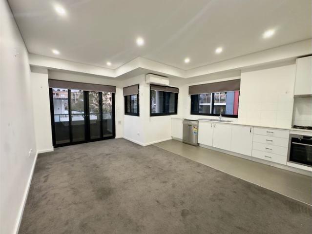 Location, Security & Convenience!, Large 2 Bedroom Apartment With Balcony!