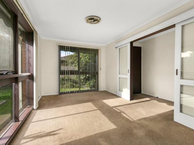 Location, Space & Convenience – The Complete Glenroy Package!
