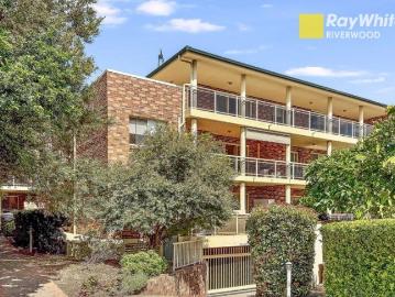 Location, Space & Lifestyle Perfectly Positioned 3 Bedroom Unit