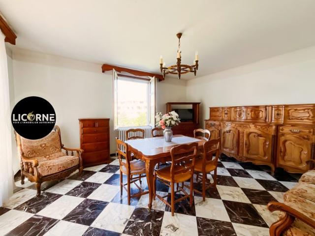 Location haut de maison de type 4 meublé un jardin de 1000m2