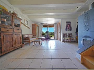 Location Spacieuse villa contigüe au calme et avec vue