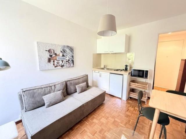 Location studio 15 m²