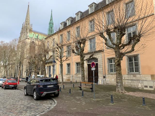 location studio 16 m² nancy 54000