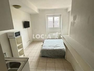 Location Studio 18 m² à Lyon 2 690 ¤ CC /mois
