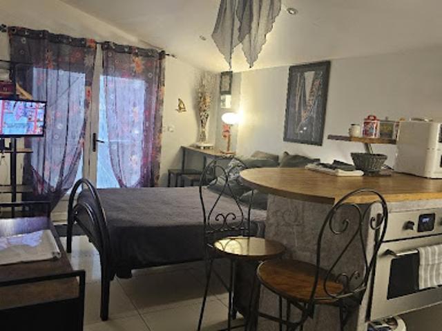 Location Studio 1 pièce 20 m2 Roques