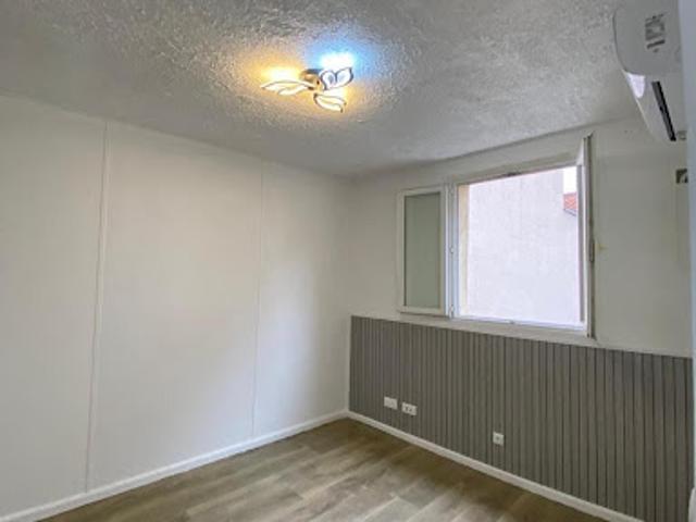 Location Studio 1 pièce 24 m2 Vitry sur Seine