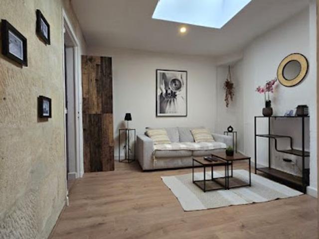 Location Studio 1 pièce 25 m2 Mas thibert