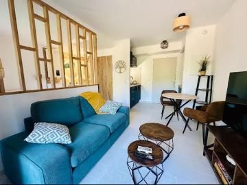 Location Studio 1 pièce 26 m2 Saint raphael