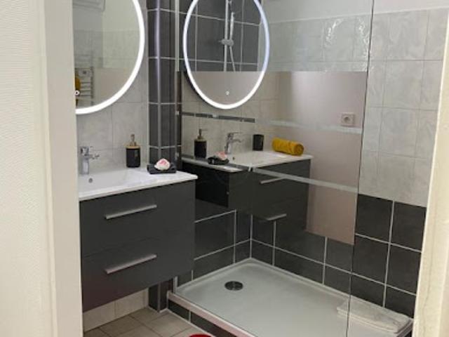 Location Studio 1 pièce 30 m2 Annemasse