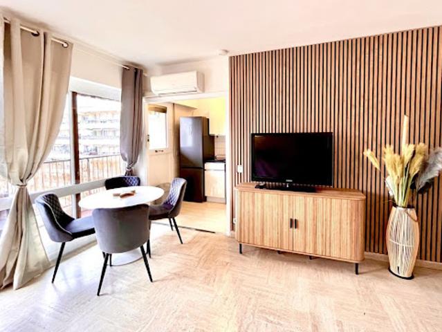 Location Studio 1 pièce 30 m2 Cannes la bocca