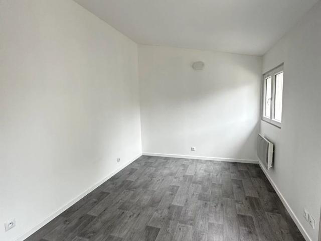 Location Studio 1 pièces 16 m2 à Lamorlaye