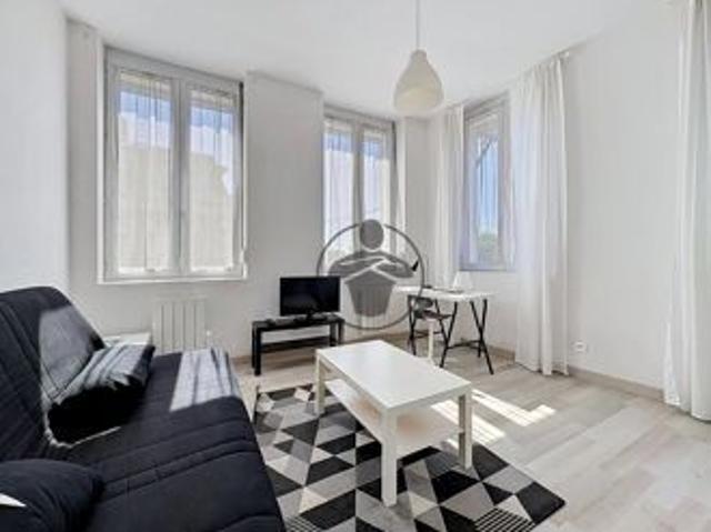 Location Studio 1 pièces 18 m2 à Saint Quentin